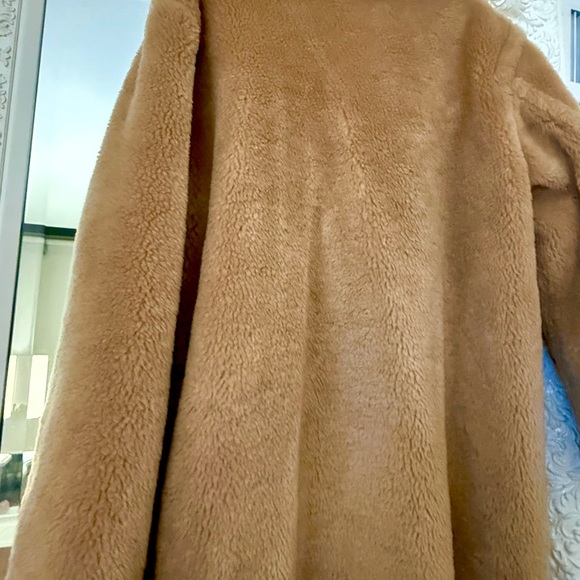 Babaton Teddy coat faux fur size M - Picture 4 of 11